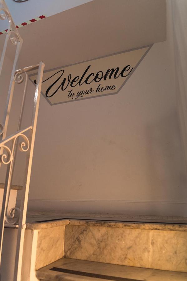 Taranto Mn Place Exterior photo